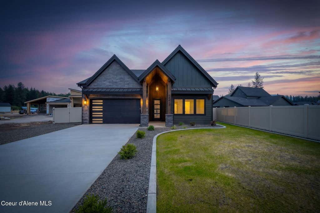 Photo of 974 STEEPLE CHASE Rd, Hayden, ID 83835 (MLS # 26-1366)