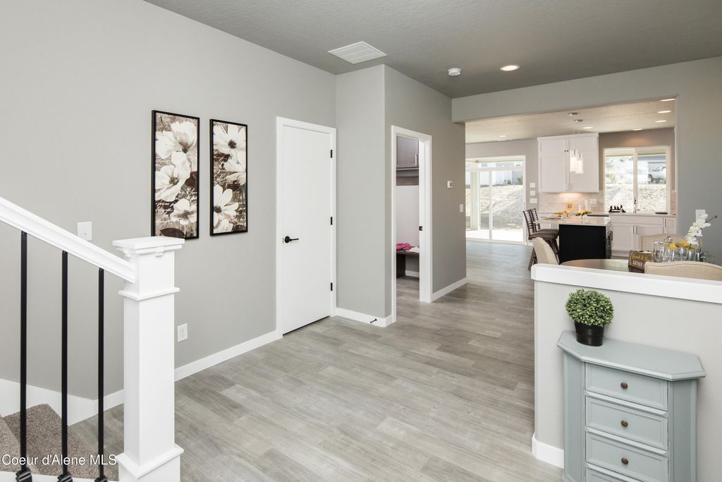 Photo of 2630 VICTOR Loop, Coeur dAlene, ID 83815 (MLS # 25-11588)