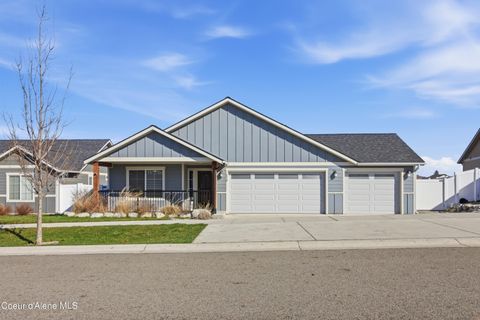 Photo of 276 Blanton Ave, Post Falls, ID 83854 (MLS # 26-2567)