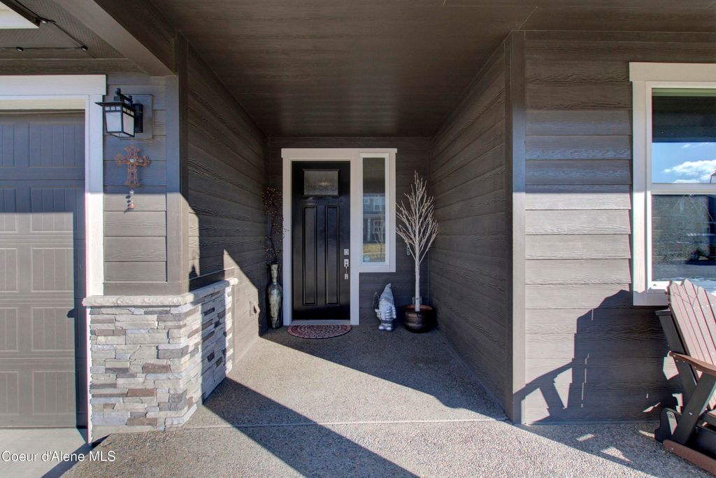 Photo of 6940 Hourglass Dr, Coeur dAlene, ID 83815 (MLS # 26-700)