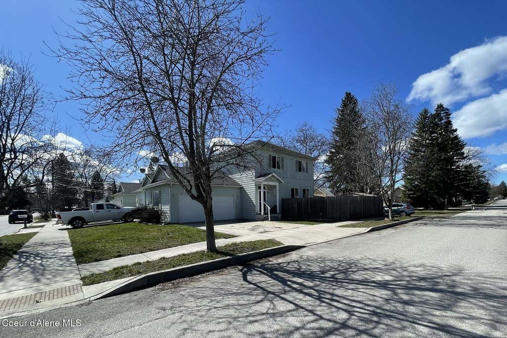 Photo of 1201 Spruce St, Sandpoint, ID 83864 (MLS # 26-8728)