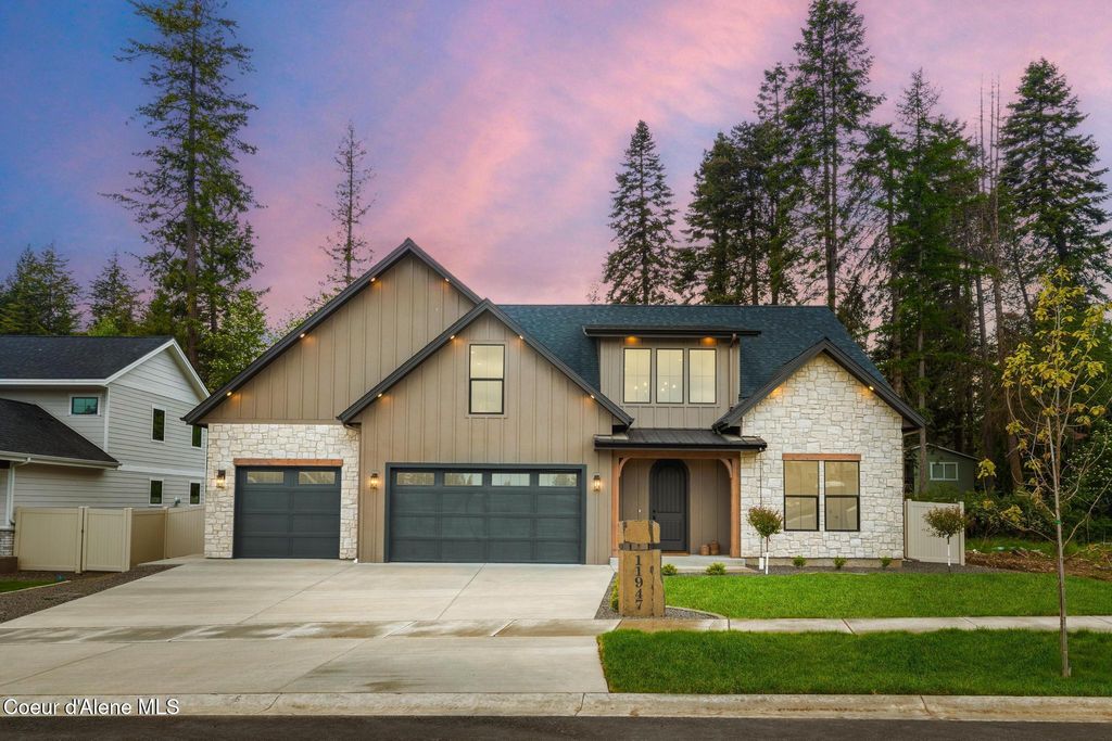 Photo of 11969 ROCKING R Rd, Hayden, ID 83835 (MLS # 26-5348)