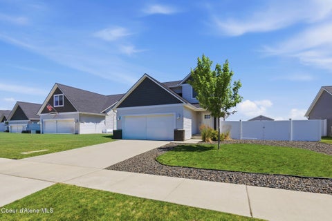 Photo of 12398 Cavanaugh Dr, Rathdrum, ID 83858 (MLS # 26-7277)