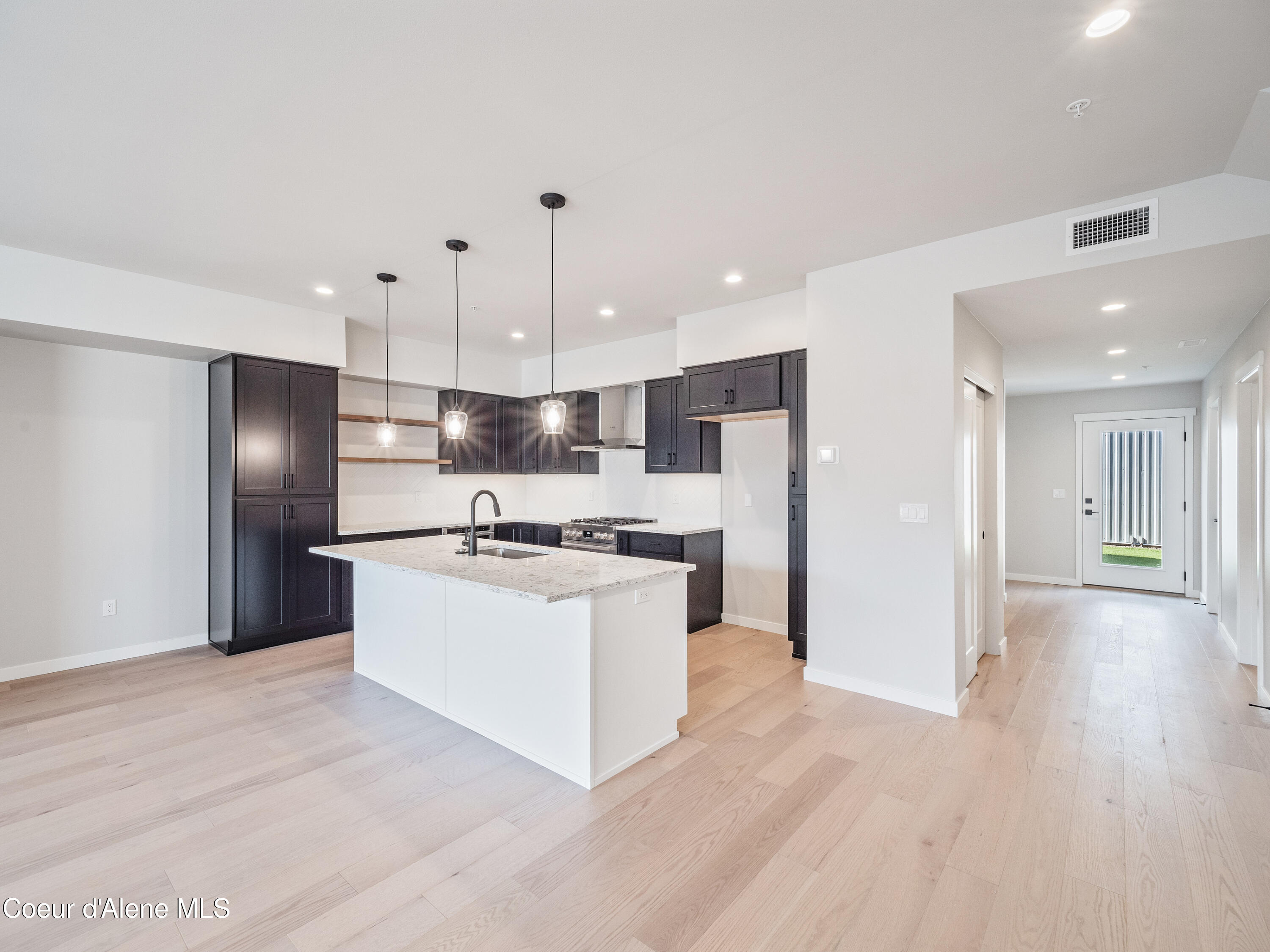 1035 E Railroad Ave, Post Falls, Idaho image 11