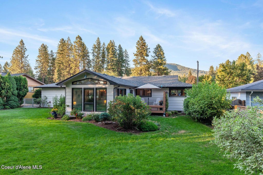 Photo of 3307 Pine Hill Hill, Coeur dAlene, ID 83815 (MLS # 26-6745)