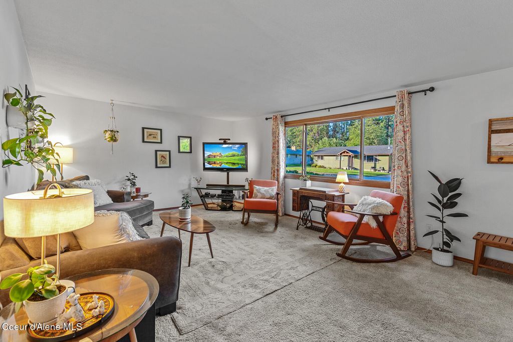 Photo of 3307 Pine Hill Hill, Coeur dAlene, ID 83815 (MLS # 26-6745)