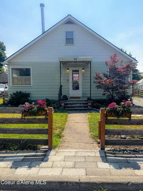 Photo of 410 Linden AVE, Coeur dAlene, ID 83814 (MLS # 26-7793)
