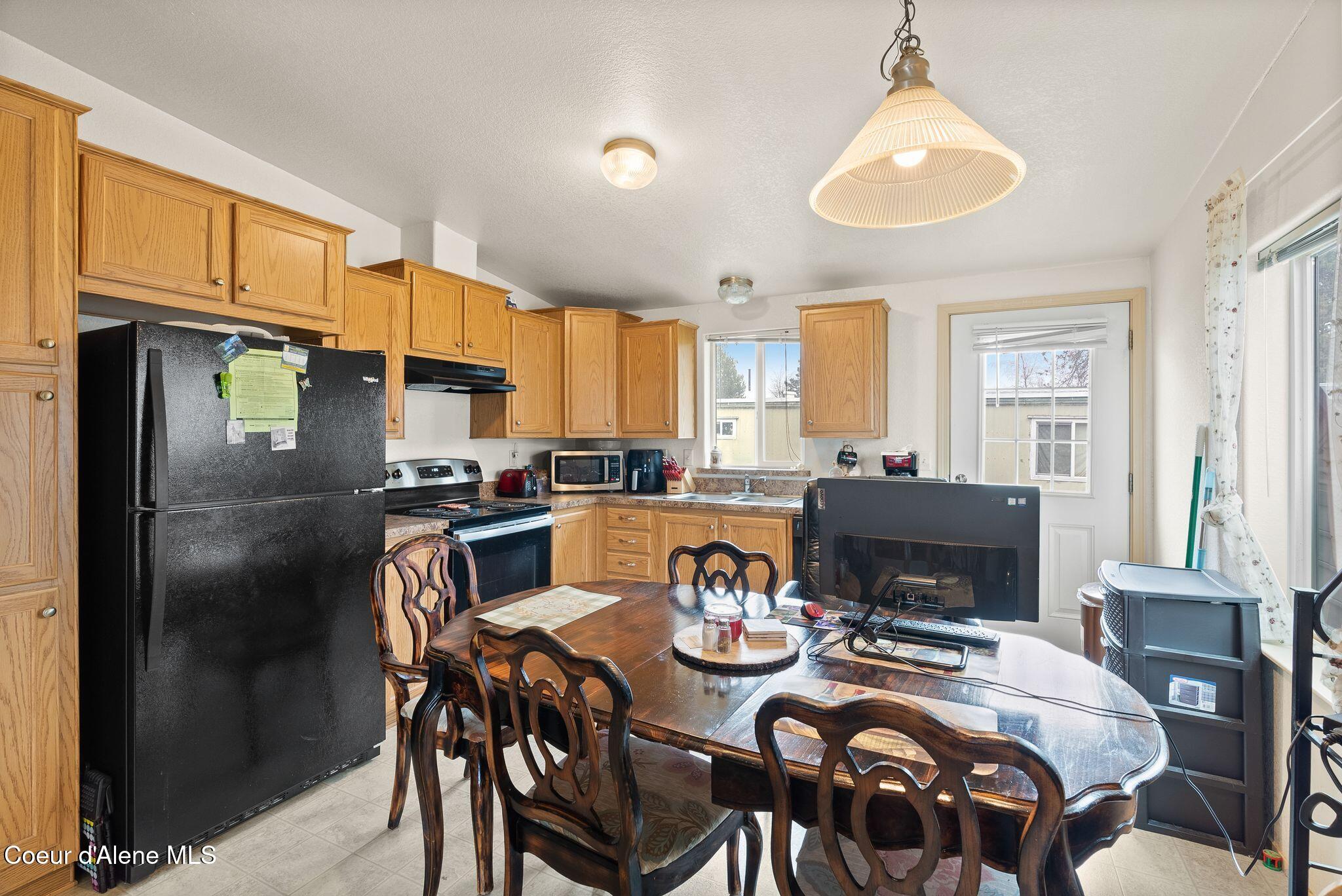 801 W 1st St #19, Cheney, Alaska image 7