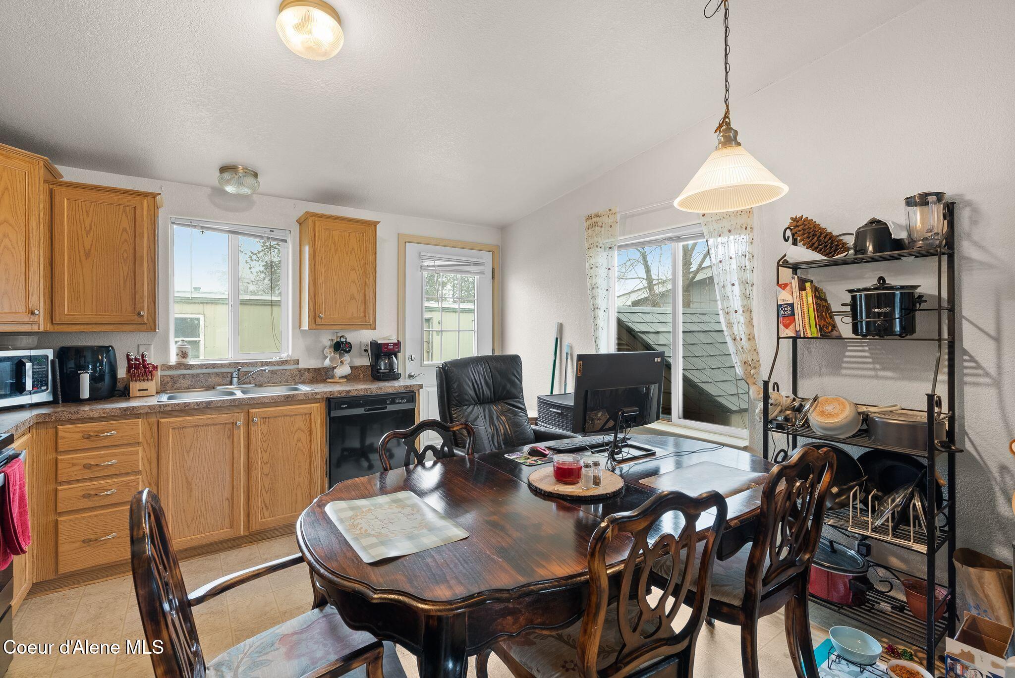 801 W 1st St #19, Cheney, Alaska image 8