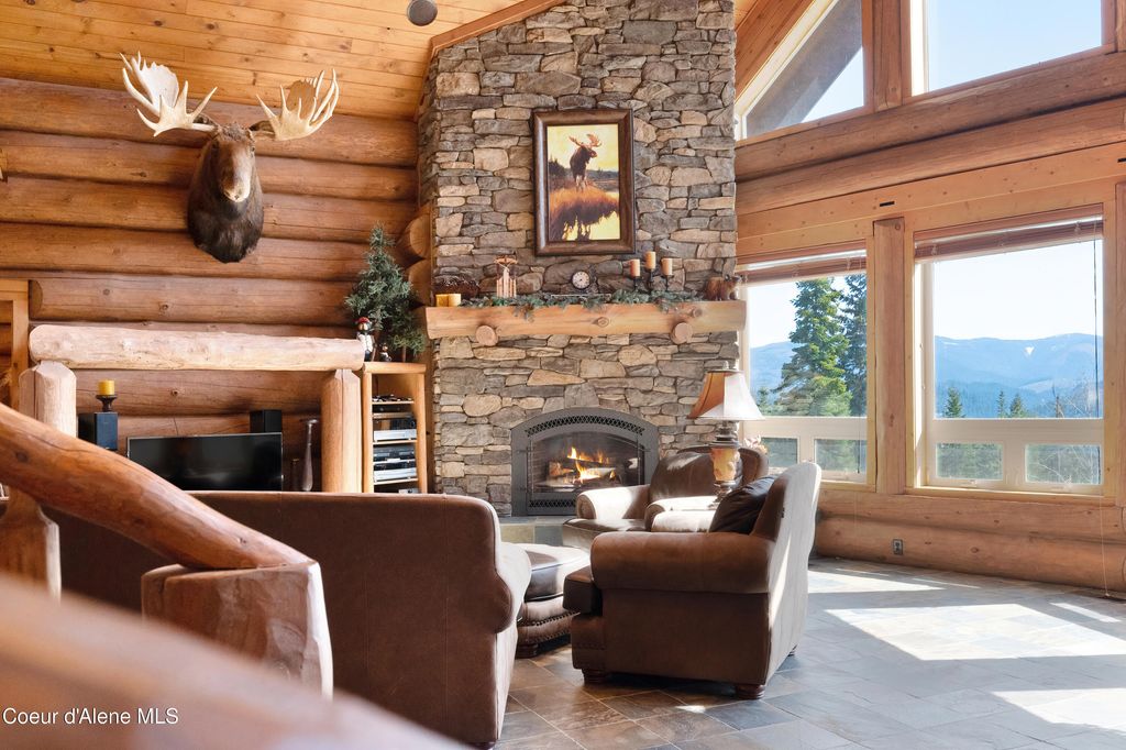 Photo of 122 Makridge Lane Lane, Kingston, ID 83839 (MLS # 25-10817)