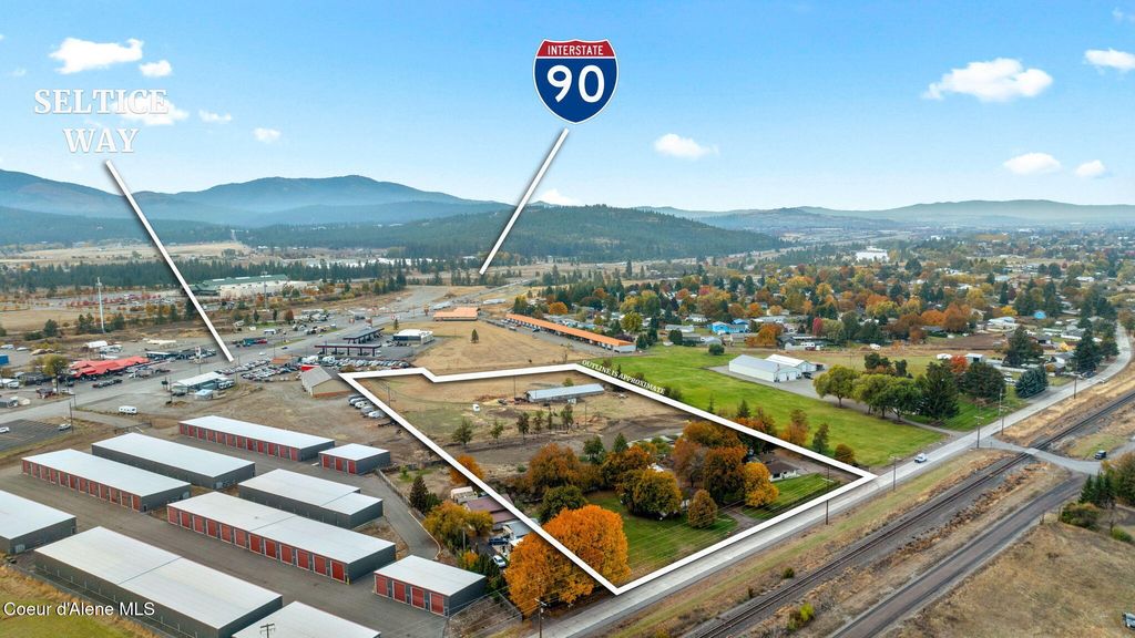 Photo of 8960 ANTE Rd, Post Falls, ID 83854 (MLS # 25-10621)