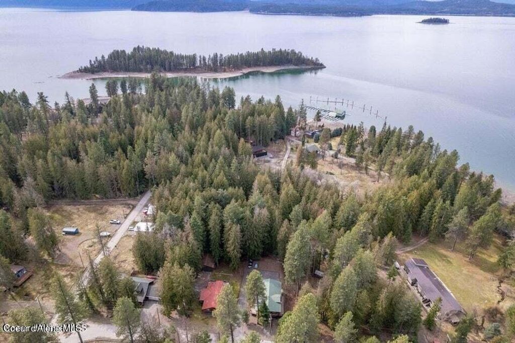 Photo of 2017 Peninsula Rd, Hope, ID 83836 (MLS # 26-525)