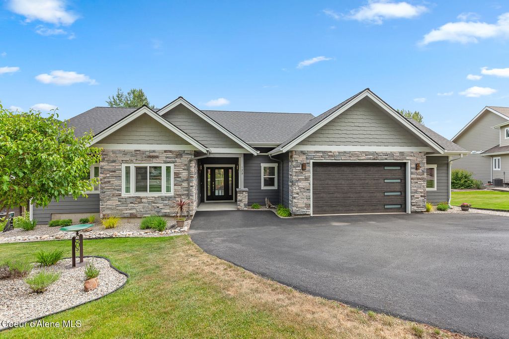 Photo of 125 Golfview Ln, Sandpoint, ID 83864 (MLS # 26-5871)