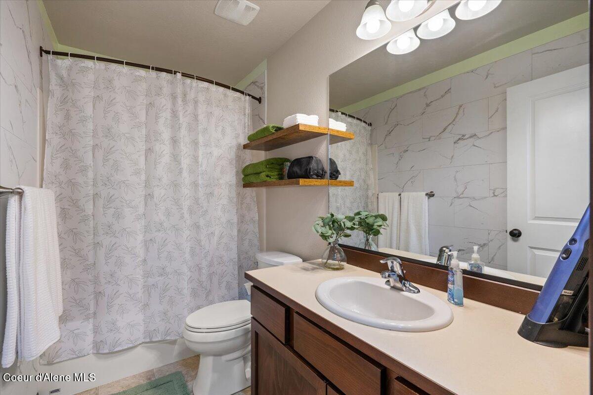 8279 N Wentworth St, Post Falls, Idaho image 29
