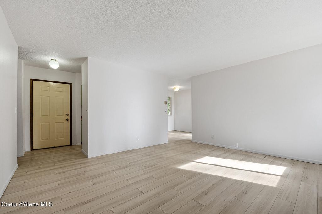 Photo of 752 Timber Ln, Coeur dAlene, ID 83815 (MLS # 26-1945)