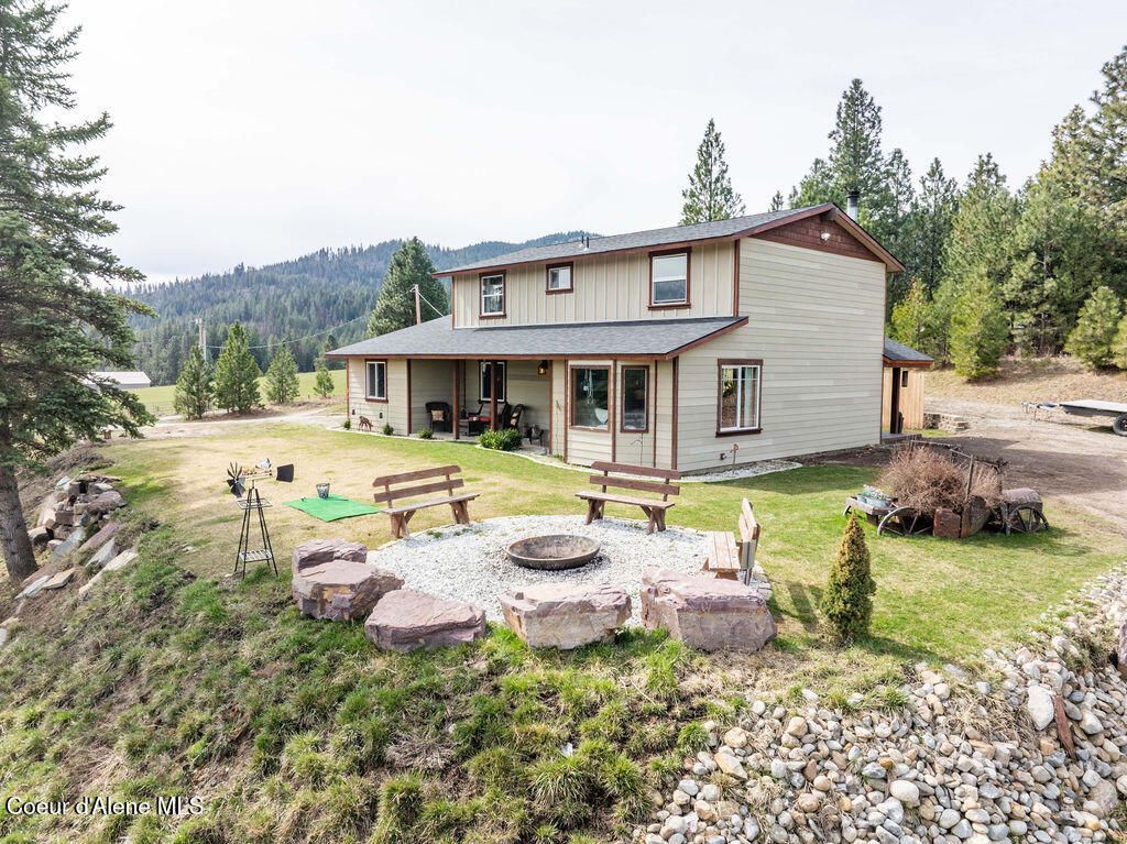 Photo of 11089 Ocelot Trl, Coeur dAlene, ID 83814 (MLS # 26-2598)