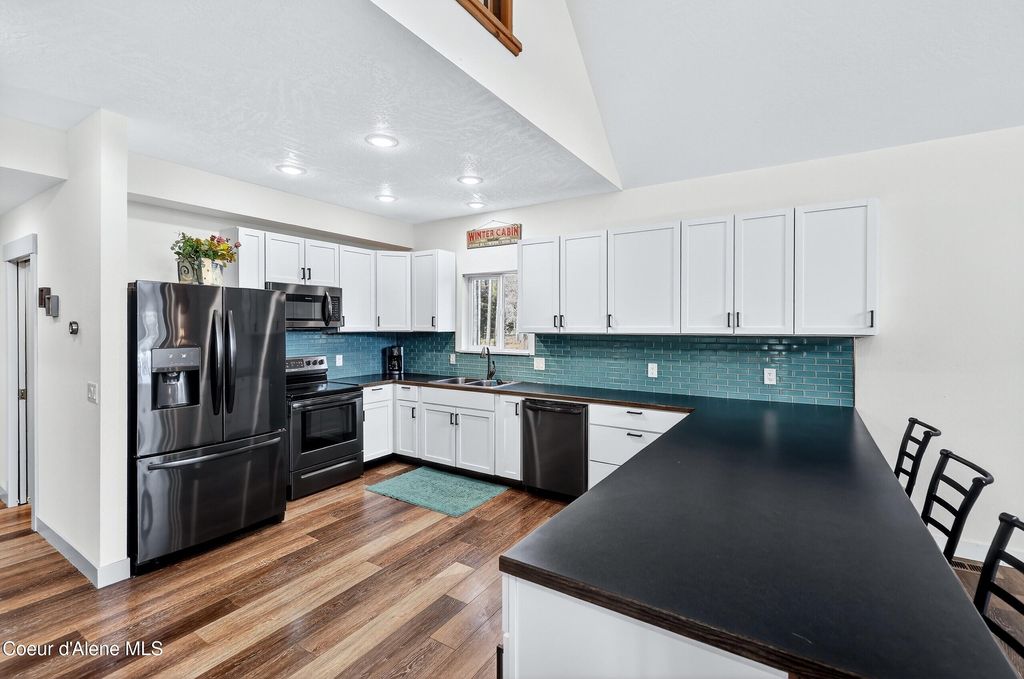 Photo of 676 Rena Rd, Oldtown, ID 83822 (MLS # 26-2813)