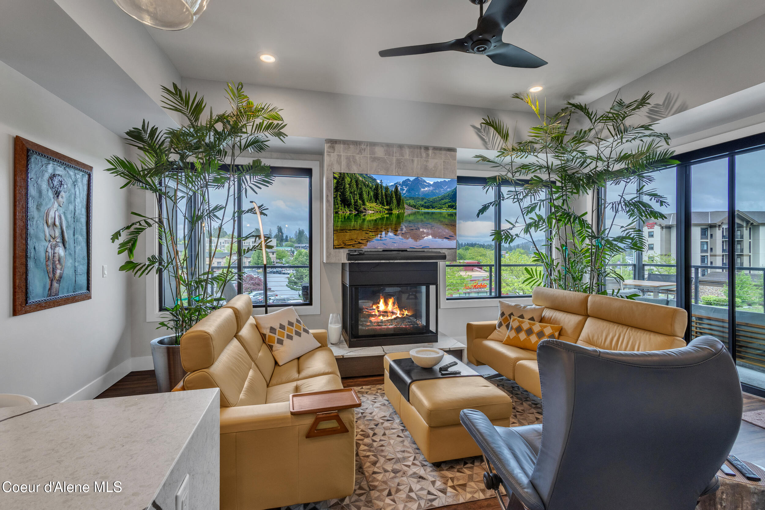 1579 Riverstone UNIT 304