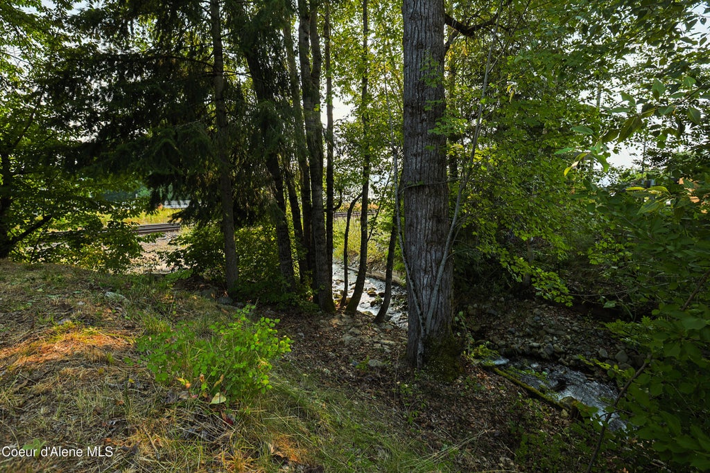 Photo of 531 Wellington Pl, Hope, ID 83836 (MLS # 26-7744)