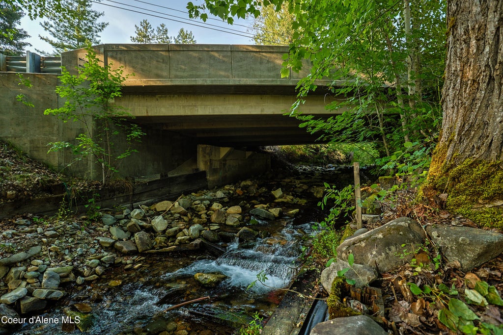 Photo of 531 Wellington Pl, Hope, ID 83836 (MLS # 26-7744)
