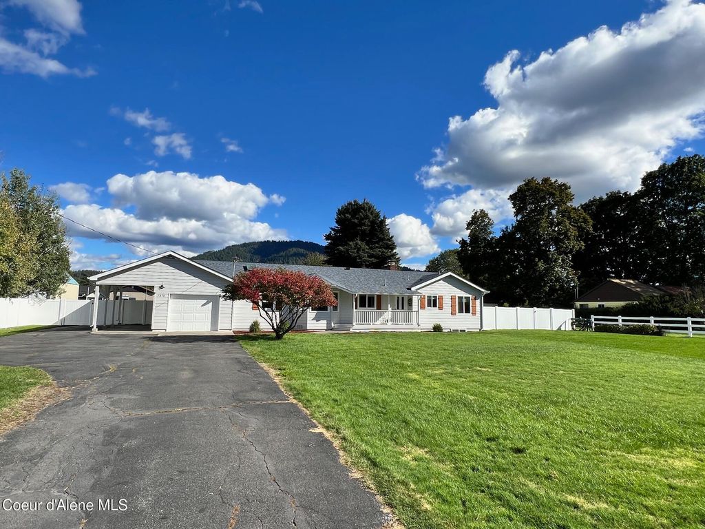 Photo of 7376 4TH St, Dalton Gardens, ID 83815 (MLS # 25-10379)