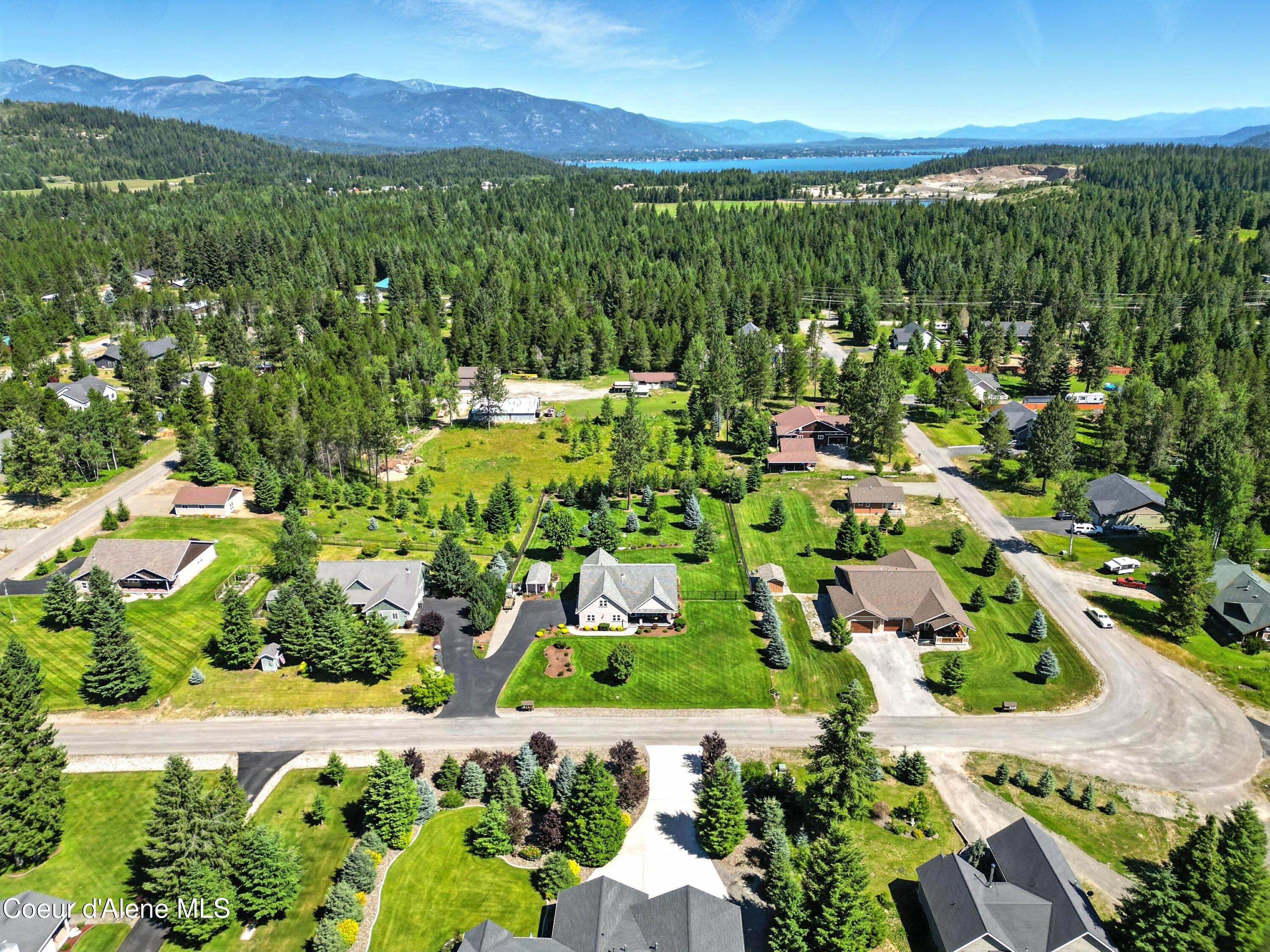 Sagle, Idaho 83860, United States, 4 Bedrooms Bedrooms, ,3 BathroomsBathrooms,Residential,Active,167150