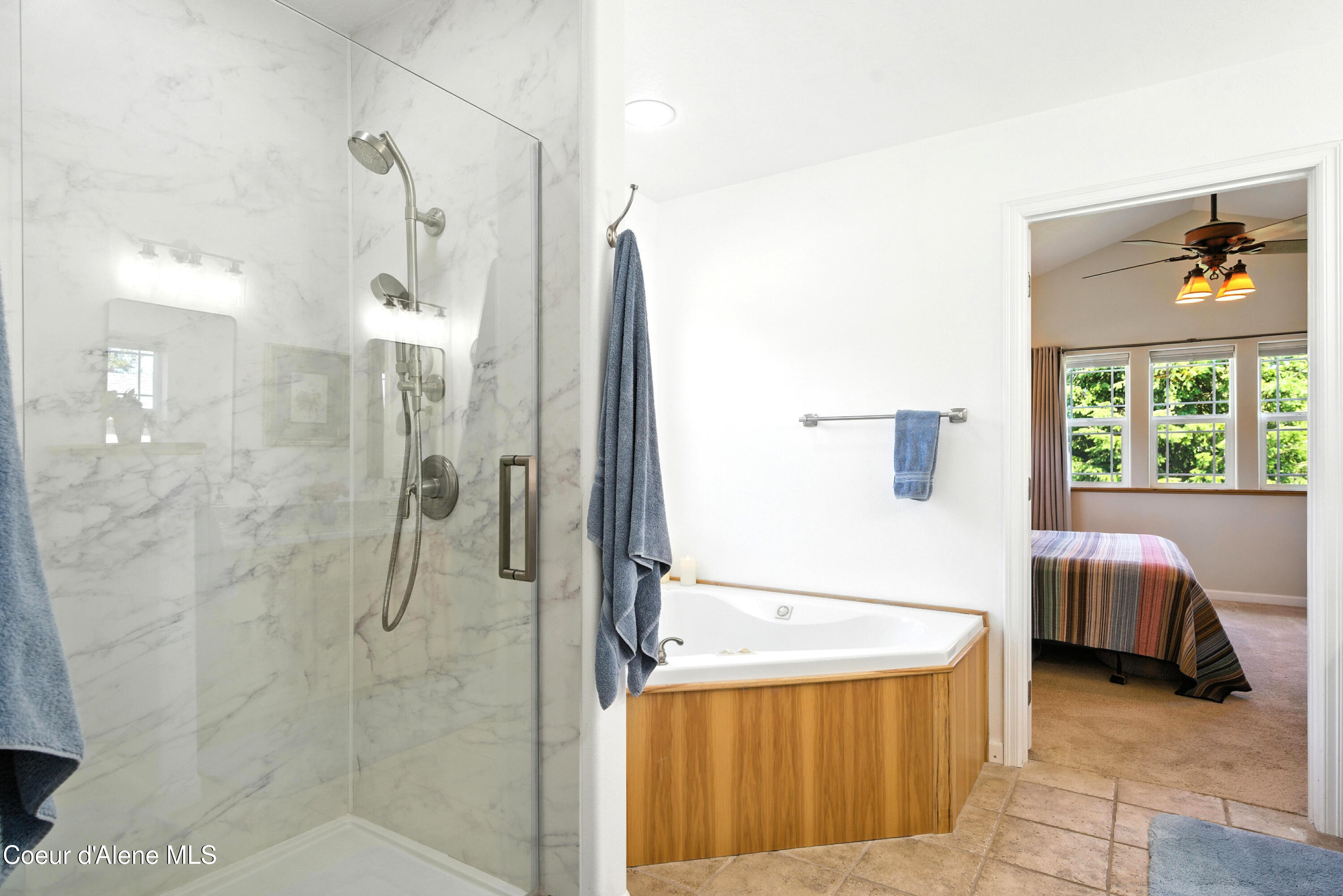 Sagle, Idaho 83860, United States, 4 Bedrooms Bedrooms, ,3 BathroomsBathrooms,Residential,Active,167150