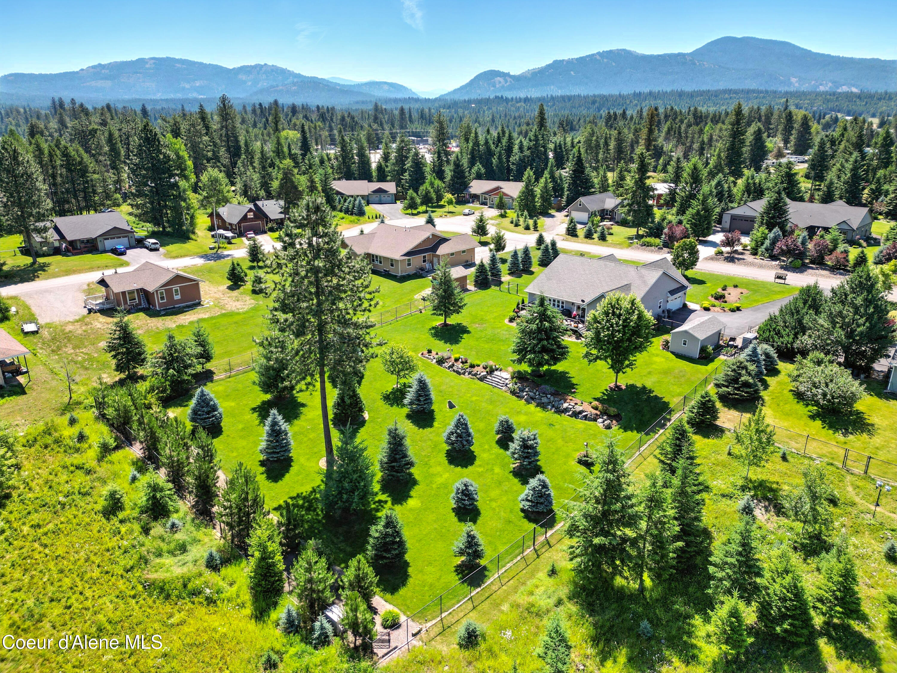 Sagle, Idaho 83860, United States, 4 Bedrooms Bedrooms, ,3 BathroomsBathrooms,Residential,Active,167150