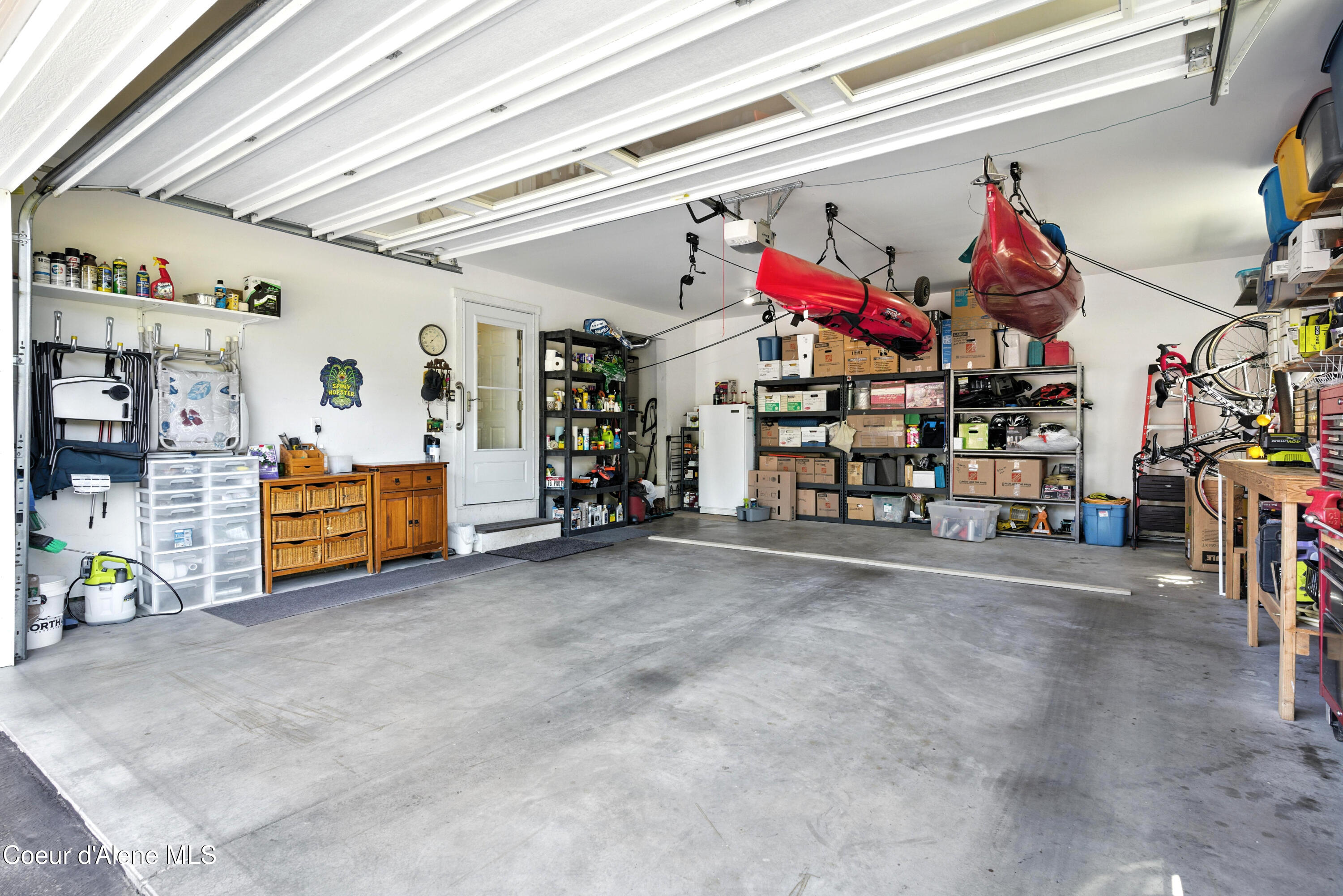 Sagle, Idaho 83860, United States, 4 Bedrooms Bedrooms, ,3 BathroomsBathrooms,Residential,Active,167150