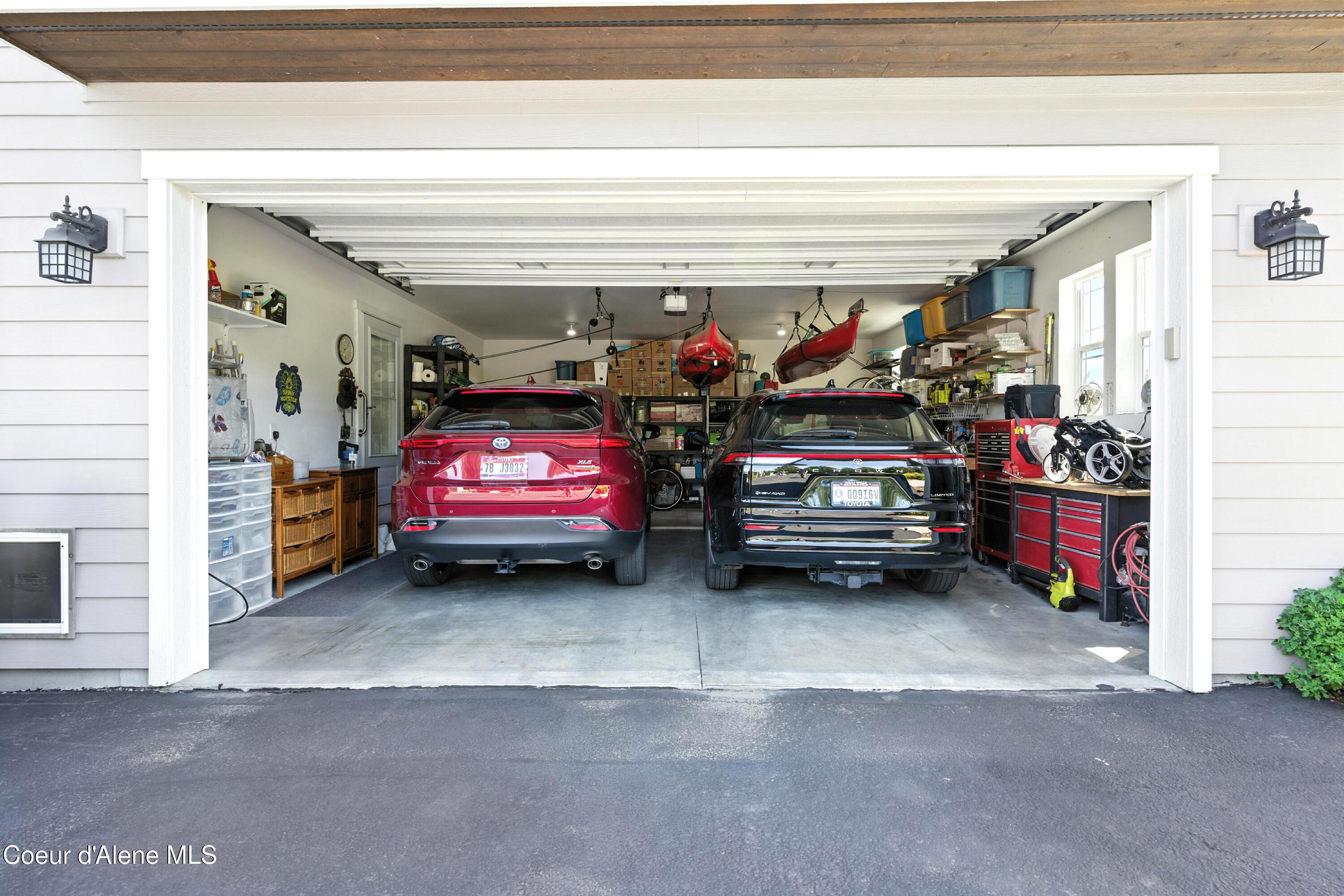 Sagle, Idaho 83860, United States, 4 Bedrooms Bedrooms, ,3 BathroomsBathrooms,Residential,Active,167150