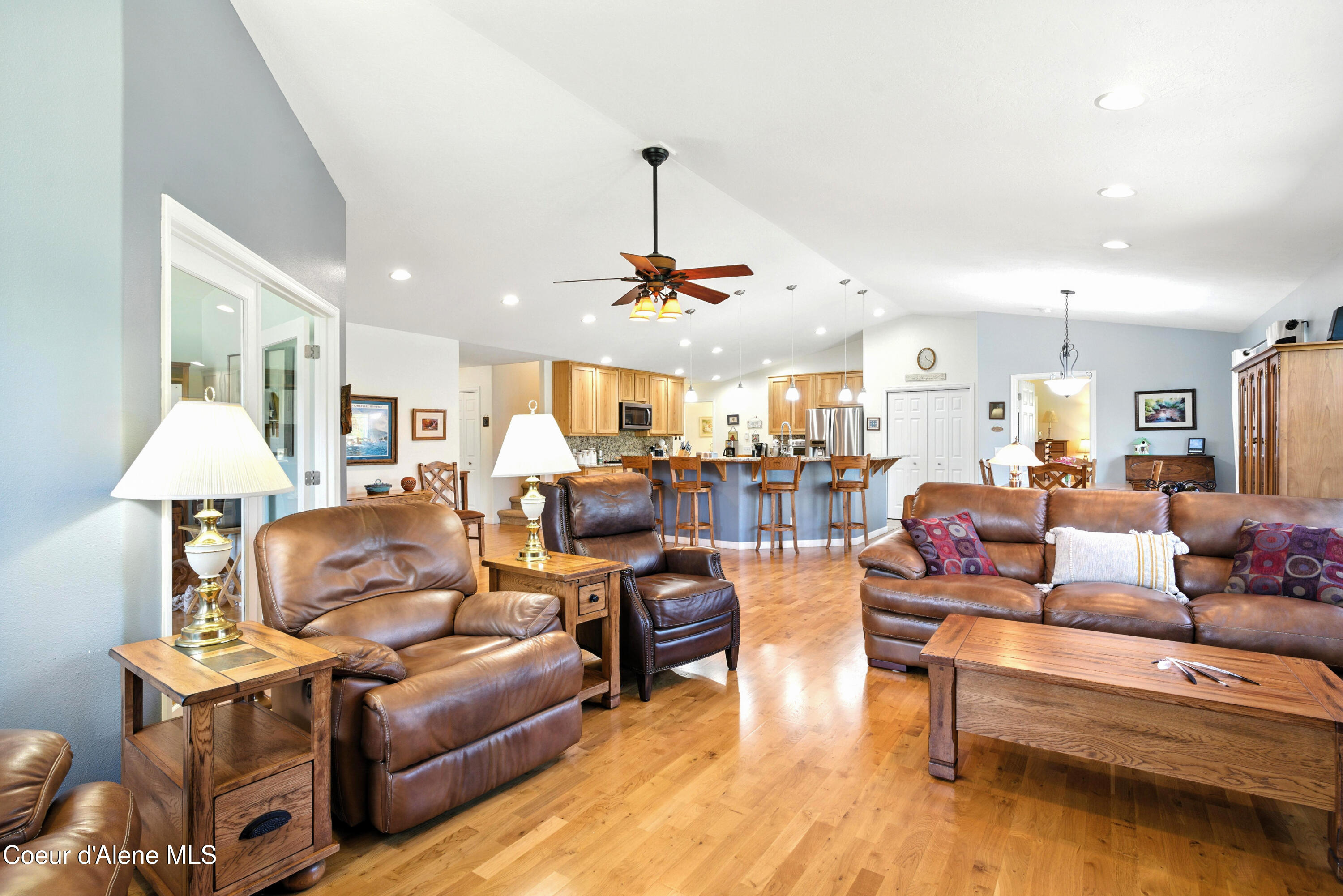 Sagle, Idaho 83860, United States, 4 Bedrooms Bedrooms, ,3 BathroomsBathrooms,Residential,Active,167150