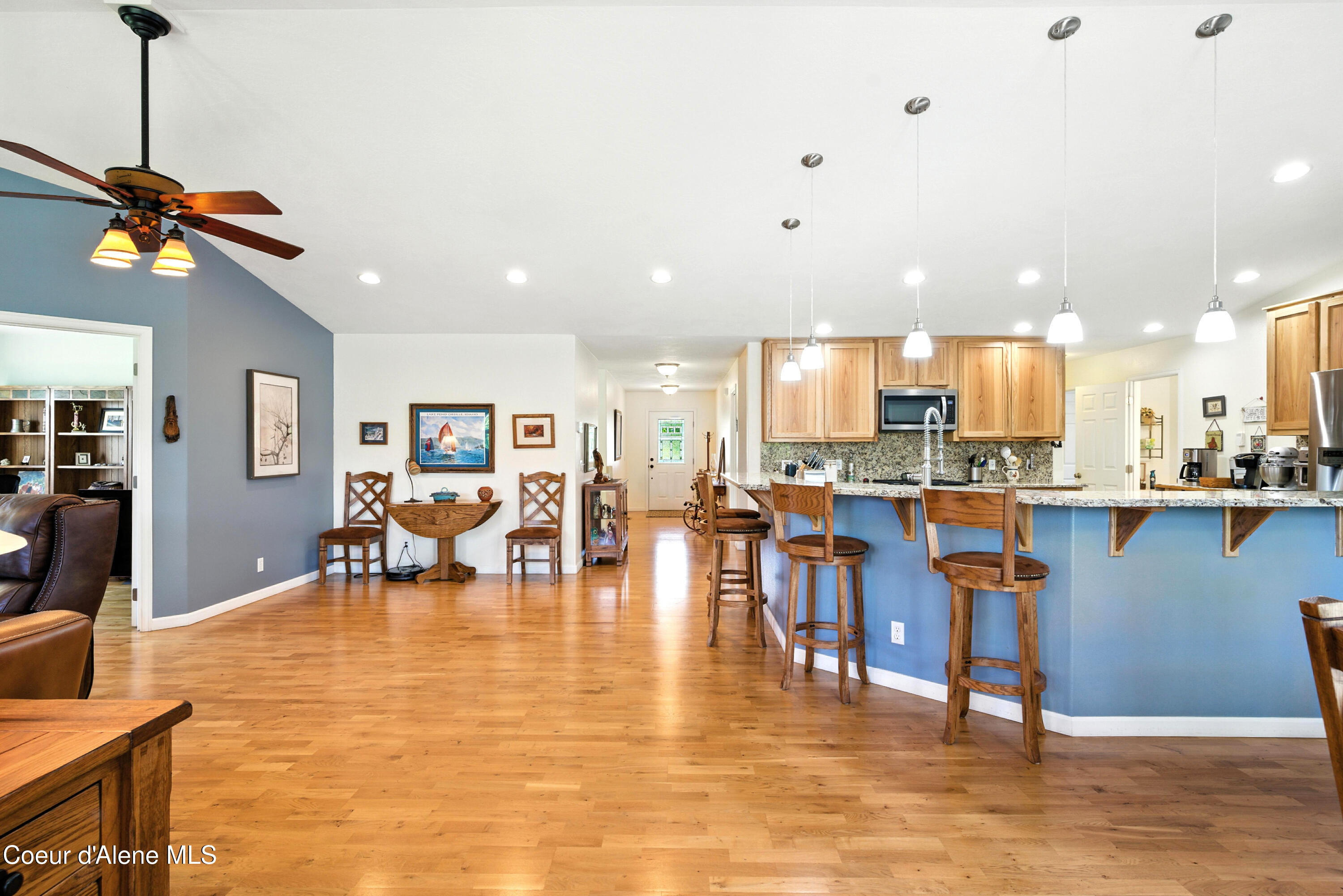 Sagle, Idaho 83860, United States, 4 Bedrooms Bedrooms, ,3 BathroomsBathrooms,Residential,Active,167150