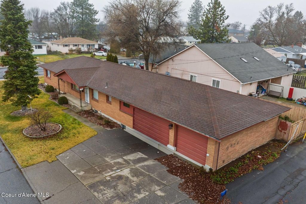 Photo of 5904 Addison St, Spokane, WA 99208 (MLS # 25-11600)