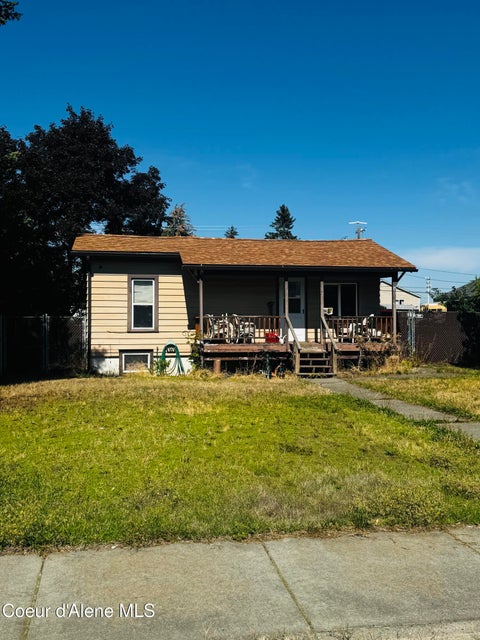 Homes For Sale - 607 2nd Ave<br/> Post Falls, ID 83854