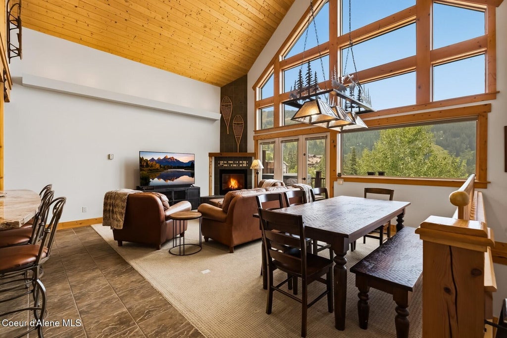 Photo of 8 Snowghost RD, Sandpoint, ID 83864 (MLS # 26-8898)