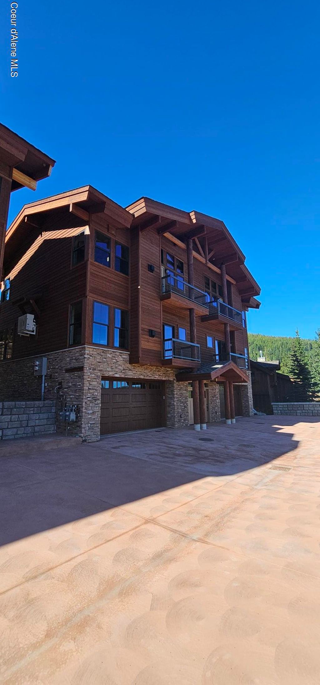 Photo of 84 Hemlock #201, Sandpoint, ID 83864 (MLS # 24-8644)