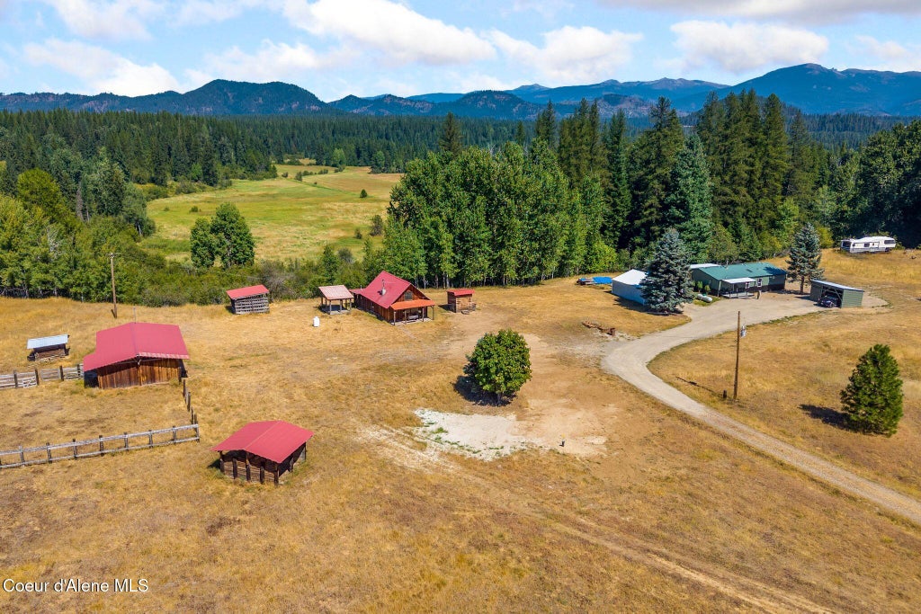 Photo of 1193 Gleason McAbee Falls Falls, Priest River, ID 83856 (MLS # 26-8769)
