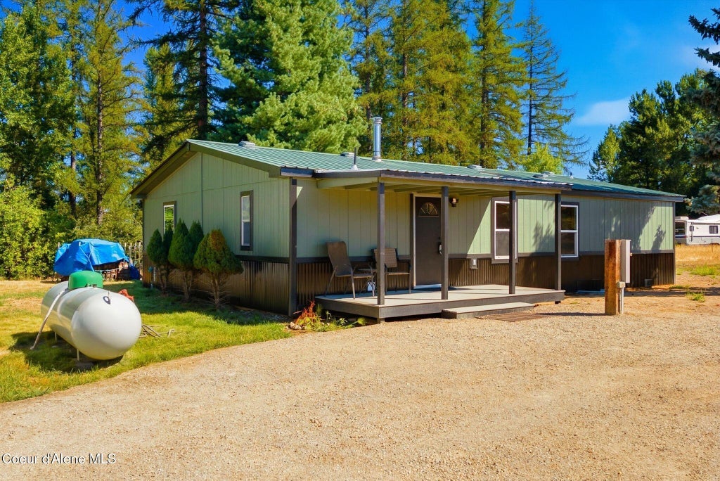 Photo of 1193 Gleason McAbee Falls Falls, Priest River, ID 83856 (MLS # 26-8769)