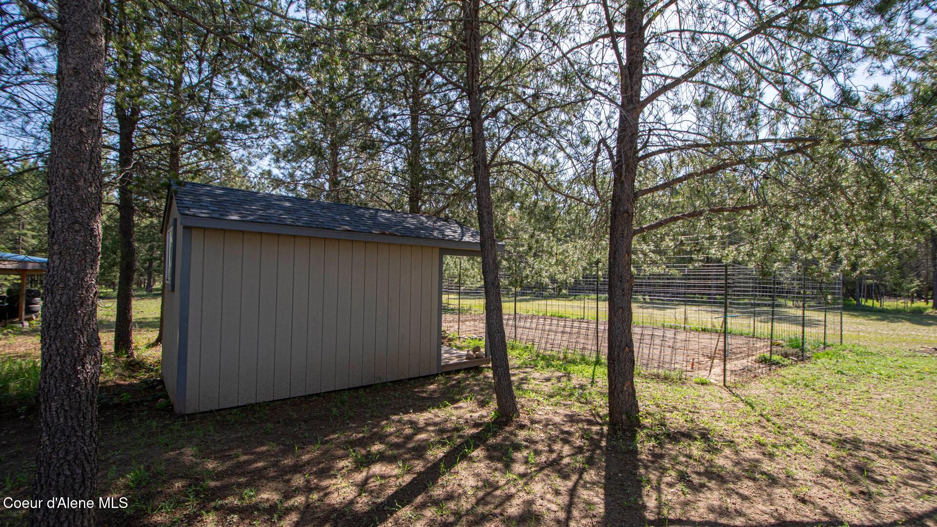 688 Champs Rd, Bonners Ferry, Alaska image 43