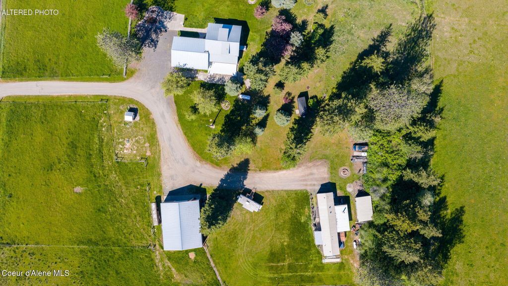 Photo of 8541 Carnie RD, Coeur dAlene, ID 83814 (MLS # 26-4864)