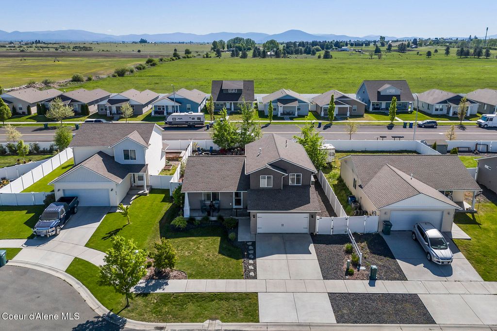 Photo of 8902 Mountainshire Rd, Post Falls, ID 83854 (MLS # 26-5357)