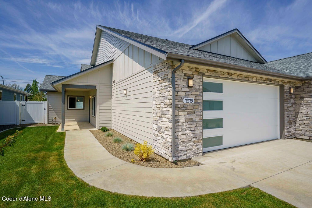 Photo of 7279 Grafton St, Coeur dAlene, ID 83815 (MLS # 26-7712)