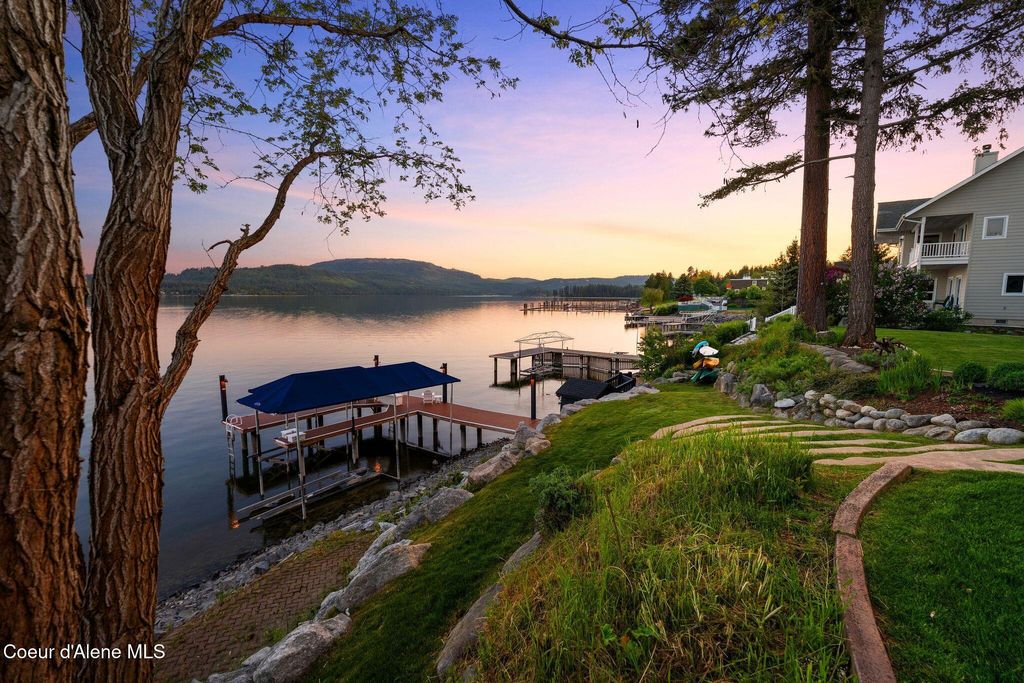 Photo of 1515 Northshore Dr, Sandpoint, ID 83864 (MLS # 25-5463)