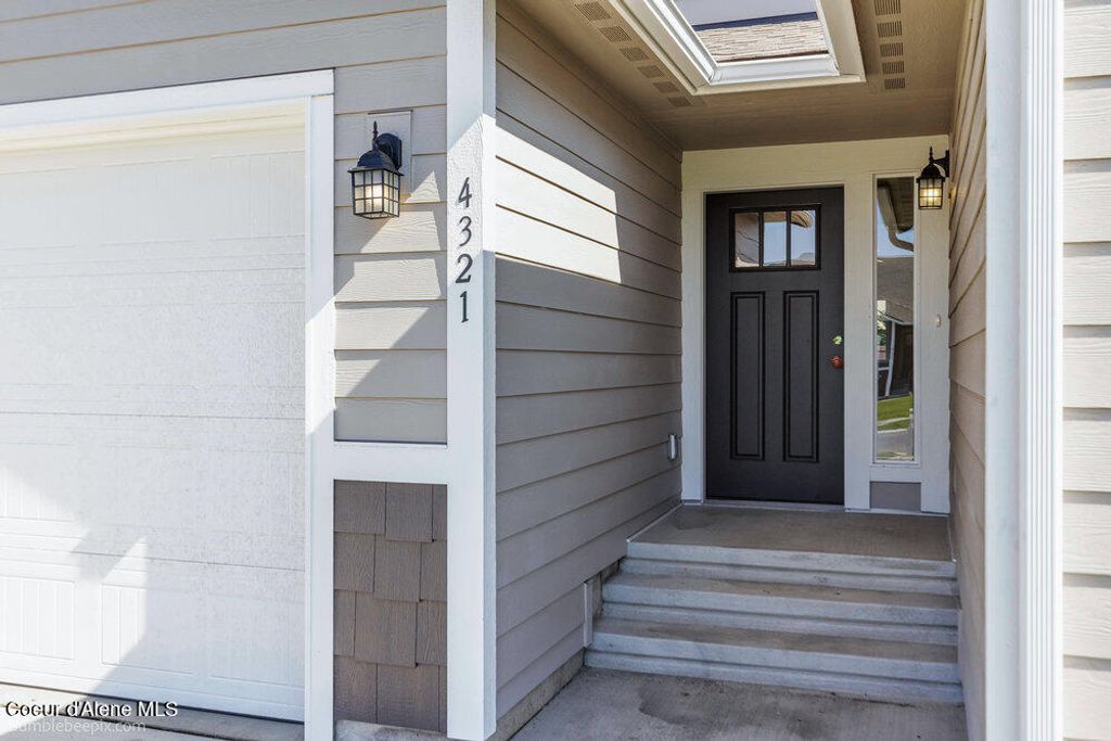 Photo of 4260 Arrowleaf Loop, Post Falls, ID 83854 (MLS # 26-2496)