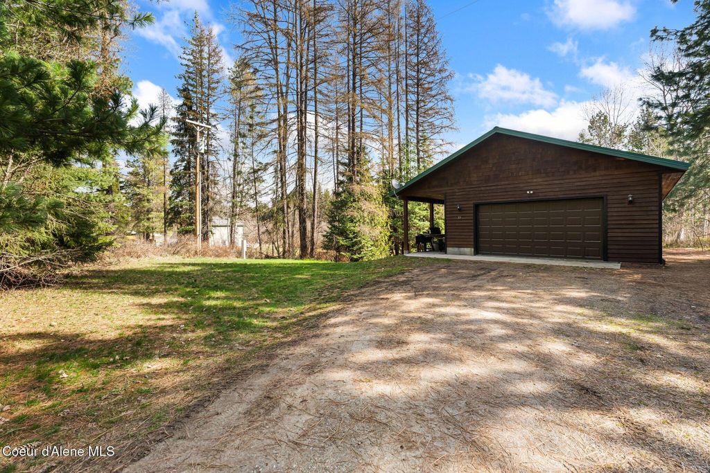 Photo of 77 Fall Creek Road Road, Naples, ID 83847 (MLS # 26-3469)