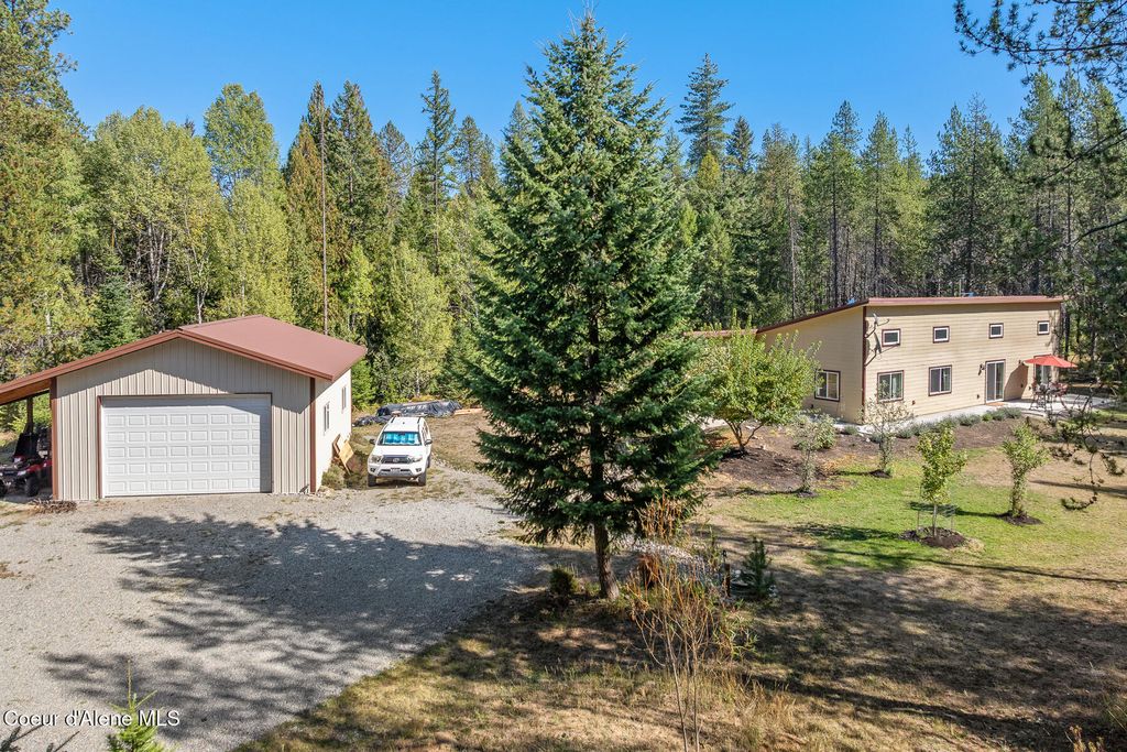 Photo of 307 Crosswhite Rd Rd, Careywood, ID 83809 (MLS # 25-9840)