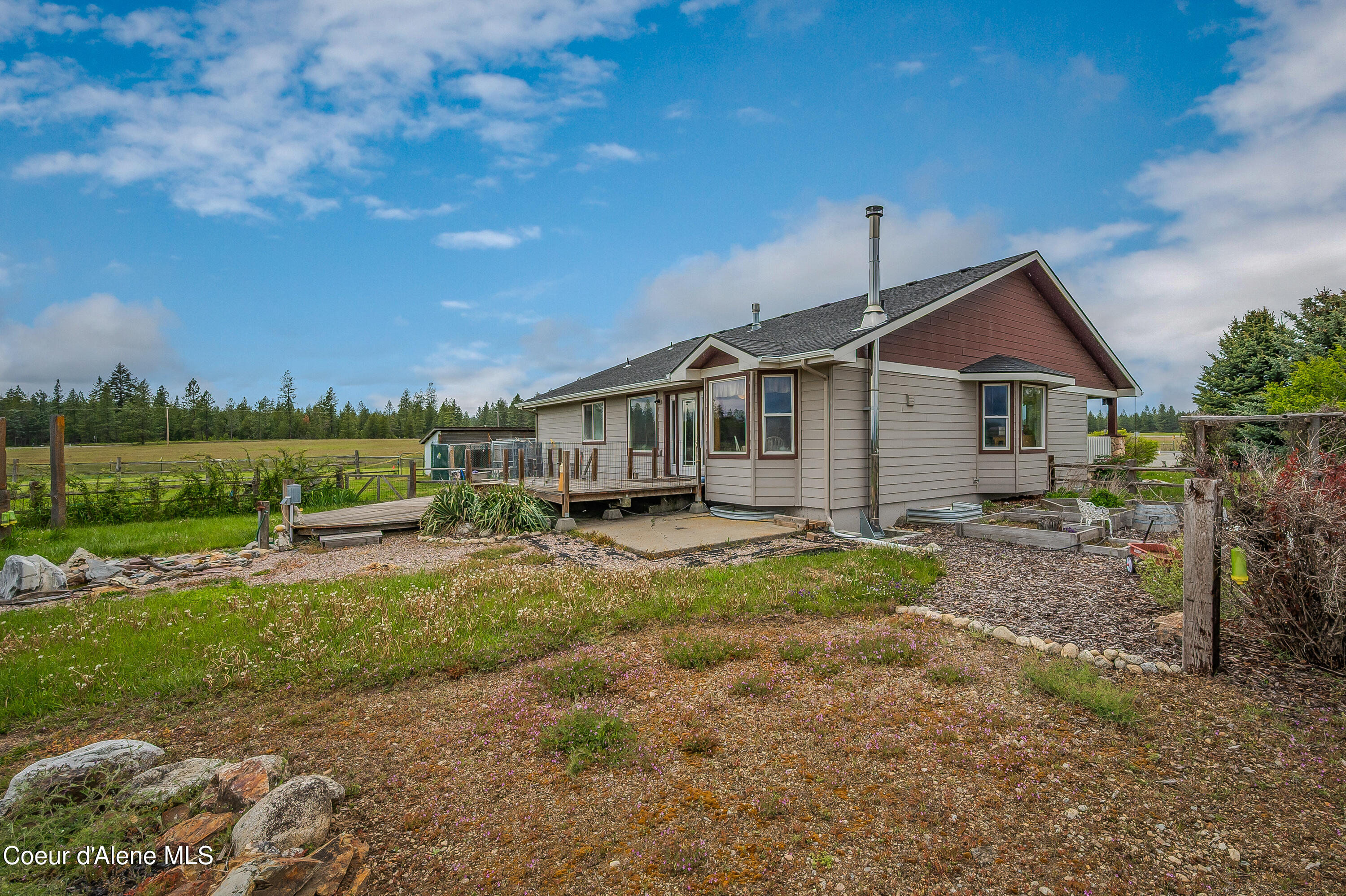 222 E Remington Rd, Athol, Idaho image 6