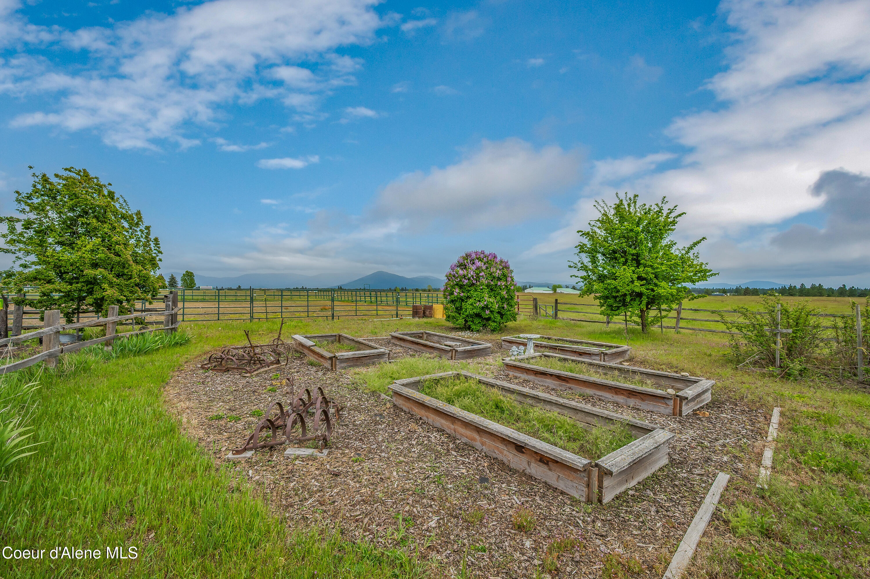 222 E Remington Rd, Athol, Idaho image 13