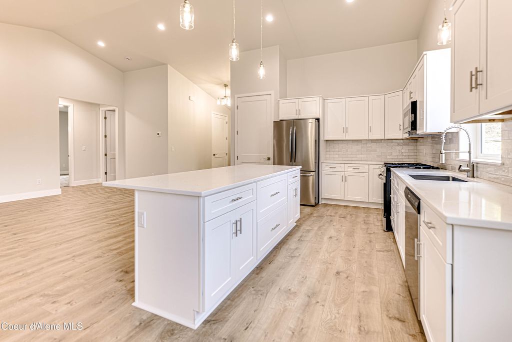 Photo of 877 Main, Wardner, ID 83837 (MLS # 25-11128)