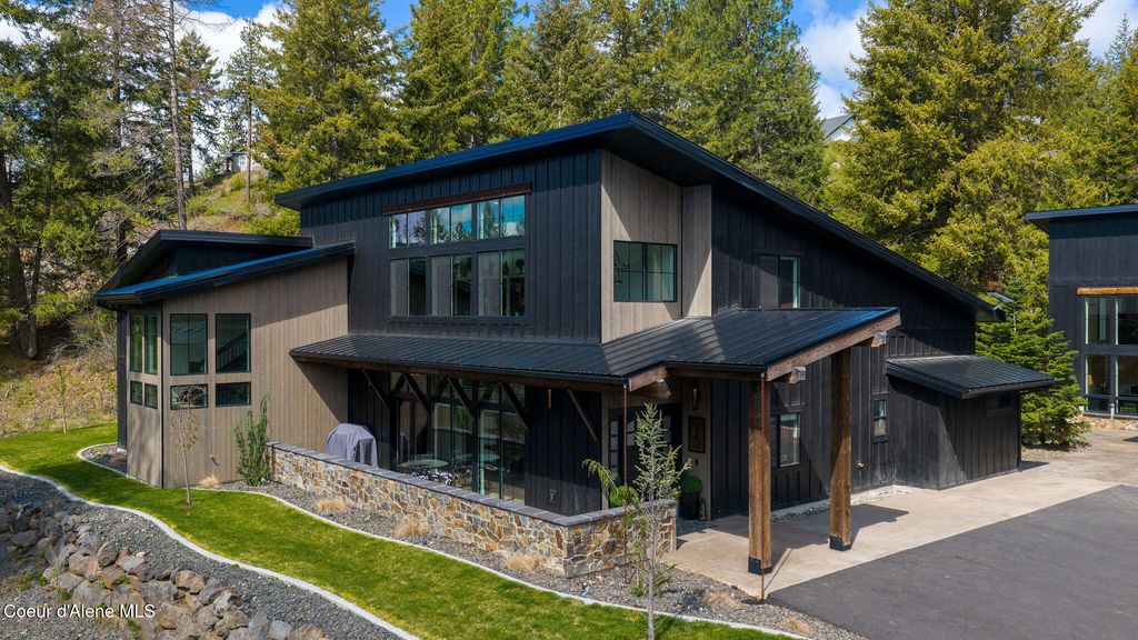 Photo of 6799 Shiras Rd, Coeur dAlene, ID 83814 (MLS # 26-3890)